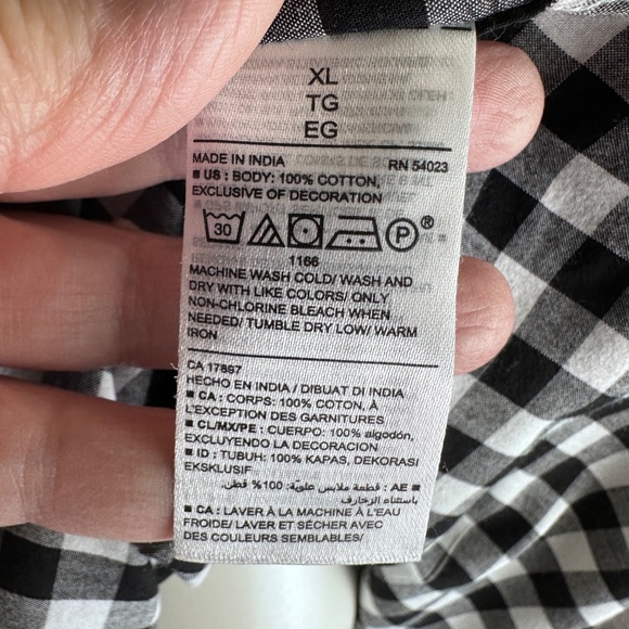 OLD NAVY 'The Classic' with "Love" on Pocket Gingham Women's Button Down sz XLTG - Picture 8 of 10
